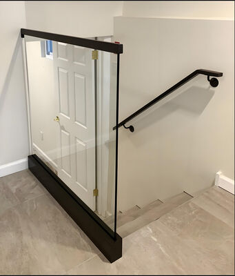 Modern Stair Railing Sleek Design Indoor Outdoor Safety ISO Certified